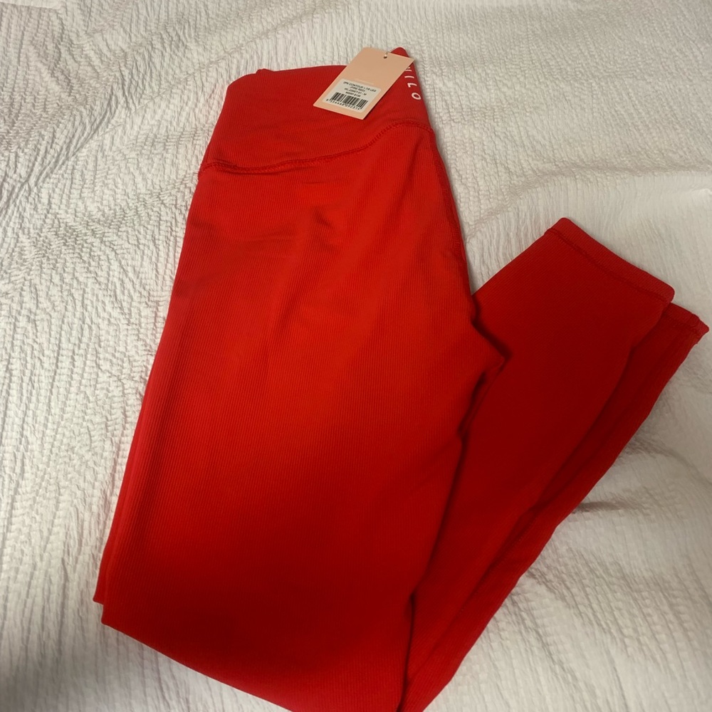 Red new with tags wilo leggings retails for 106!
